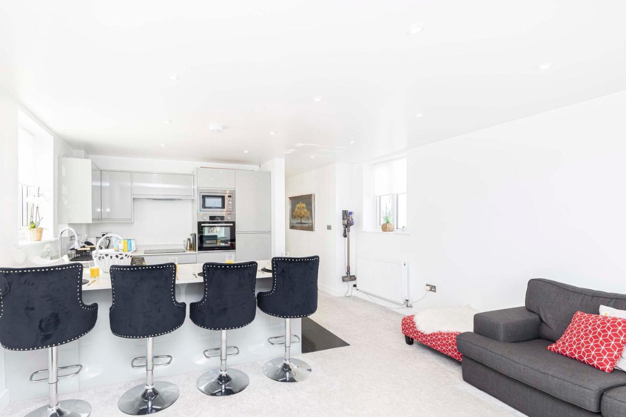 Apartment The White House - Lux Southbourne 3 Bed