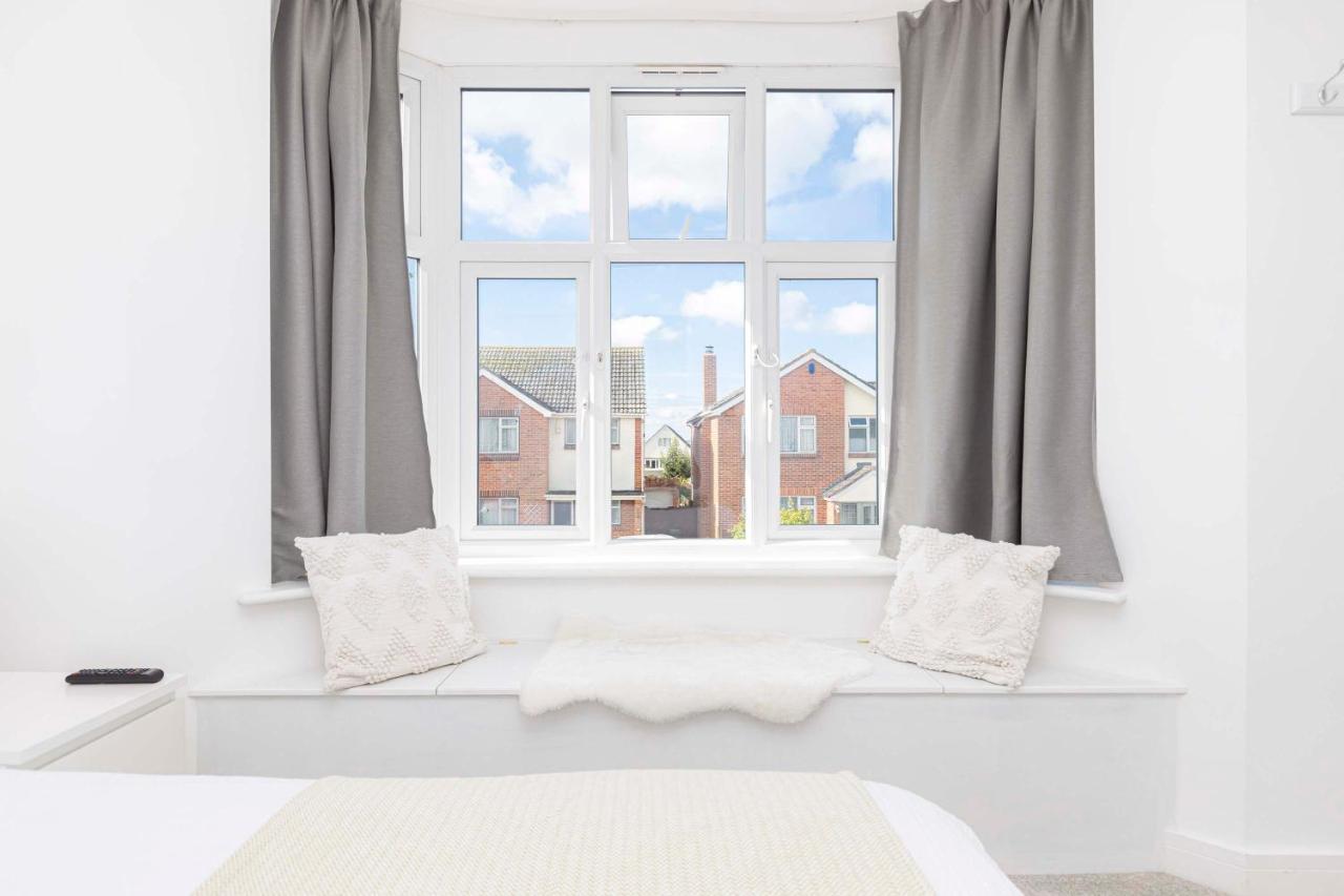 The White House - Lux Southbourne 3 Bed Apartment Bournemouth