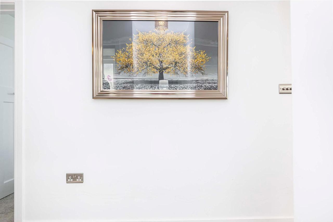 The White House - Lux Southbourne 3 Bed Apartment